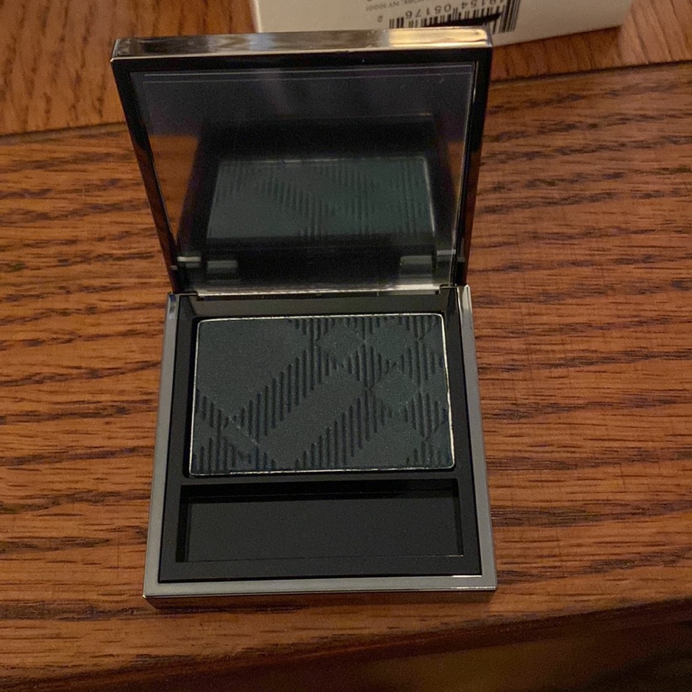 Burberry Antique Blue No.305 Eye Shadow - New - Never Used. - Picture 5 of 5